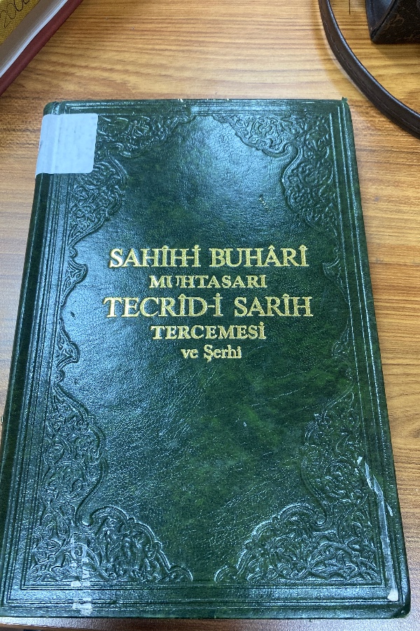 Sahih-i Buhari muhtasarı tecrid-i sarih tercemesi ve şerhi