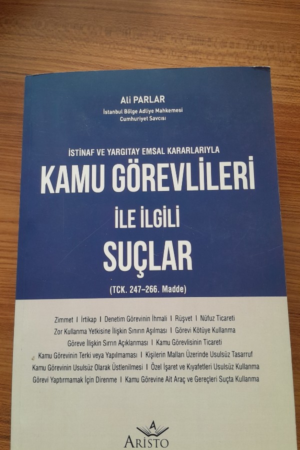 Kamu görevlileri ile ilgili suçlar