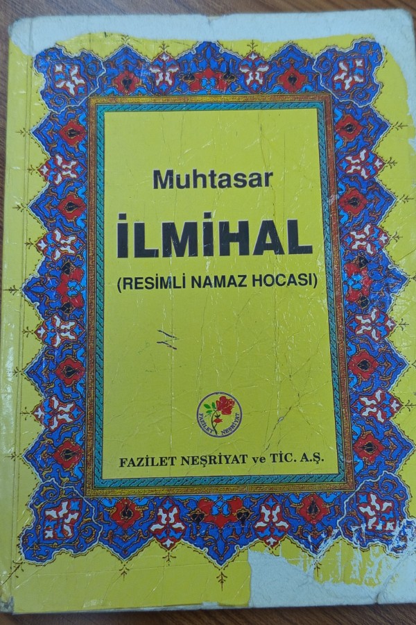 Muhtasar ilmihal resimli namaz hocası